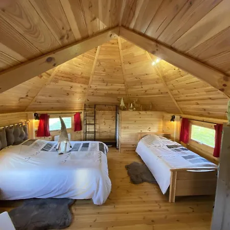 Au Charme De La Nature Holiday home
